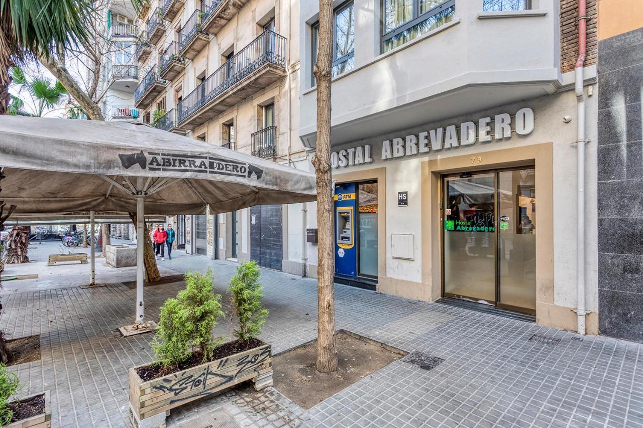 Hostal Abrevadero Barcelona Exterior photo